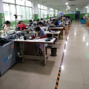 卓铠服装加工厂