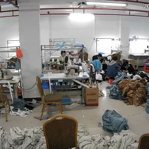 俊宏服装加工厂