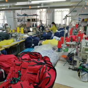 中山市雪域制衣厂