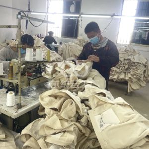 广东省惠州市忡恺高新区鑫億达制衣厂