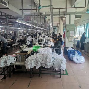 东莞市欣怡饰有限公司。