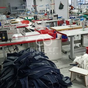 湖北汉川莱依制衣