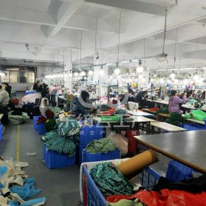 广州彩林衣服装有限公司