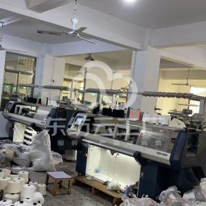 新雅服饰有限公司