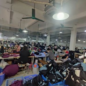 新盾服装有限公司