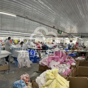 潜江仟颂美依服饰有限公司