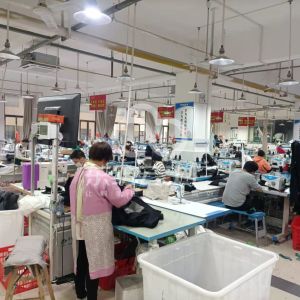 东莞市衣魅服饰