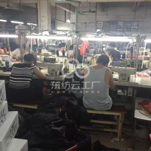 美婷曼娜服饰公司