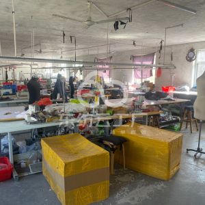 辛集诚爱制衣厂