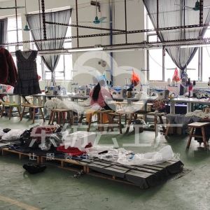 合创服饰有限公司