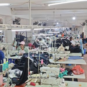 新化雪花制衣厂