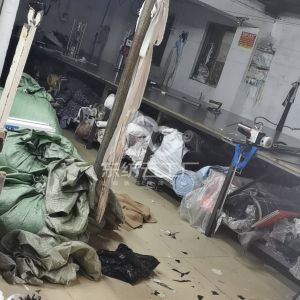 依顺服装加工厂