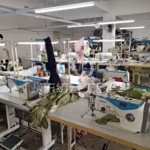 武汉市泓雨依贸易有限公司