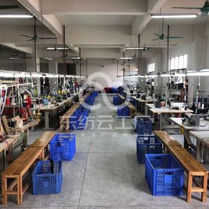 好义优童服装厂