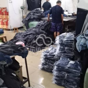 得利制衣厂专业牛仔上衣