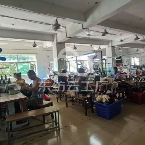 佛山彩云儿制衣厂