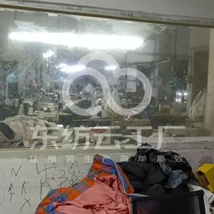 潇潇服饰小厂