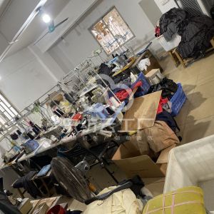 广州右赫服装有限公司