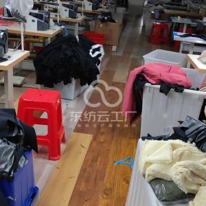 依依服装厂