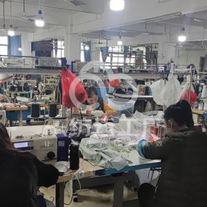 中山市霖锦服饰有限公司