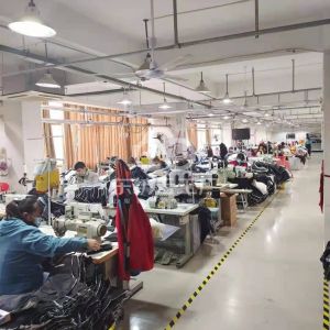 湖北阳新海蓝服饰有限公司