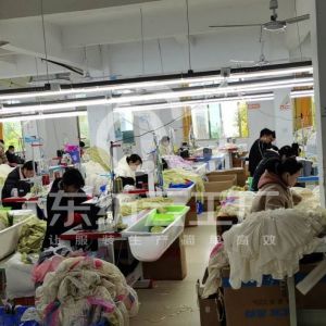 鄱阳县衣诺服饰厂