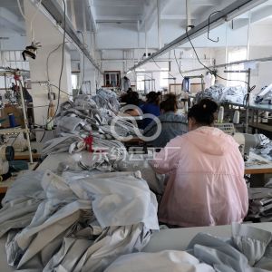 大连市甘井子区小辛寨子街道超越服装厂