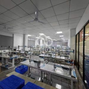 广东省广州市番禺区沐凝服装有限公司