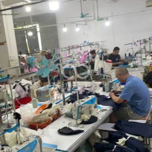 广州中精服饰有限公司