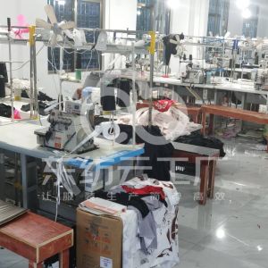 衣佳汇品服饰厂