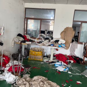 秋冬阳服装有限公司