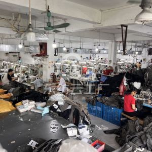 广州湖畔服装工厂
