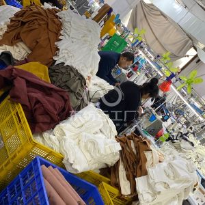 小蚊子服饰有限公司