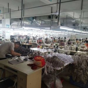 南康区亿莉服装厂