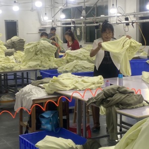 中山市新盈牛仔服装厂