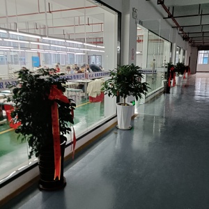 张家界喜骆斯服饰有限公司