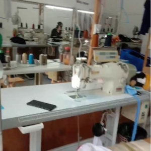 八步金碧服装加工厂