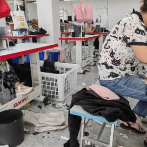 海纳方诚进服饰