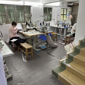 上若服装有限公司