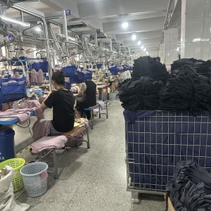 茵姿妮服饰工厂