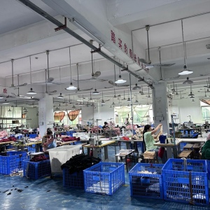 依帆服饰有限公司