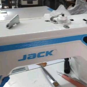 乐创制衣（重庆）有限公司