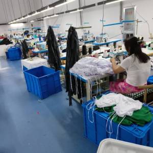 望奎县昆龙泽服装厂