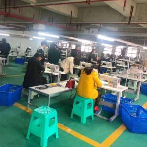 鑫鹏服饰有限公司