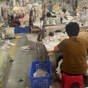 深圳尚润丰服饰有限公司