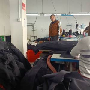 咸安区华枫服装厂