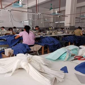 连兴服装加工厂