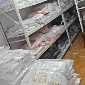 雯铭盈服装工厂