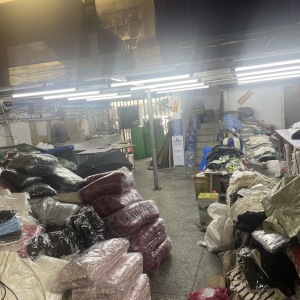 卡布丁毛织工厂服饰