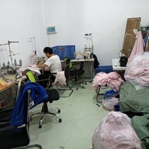 东莞市小薇服饰有限公司